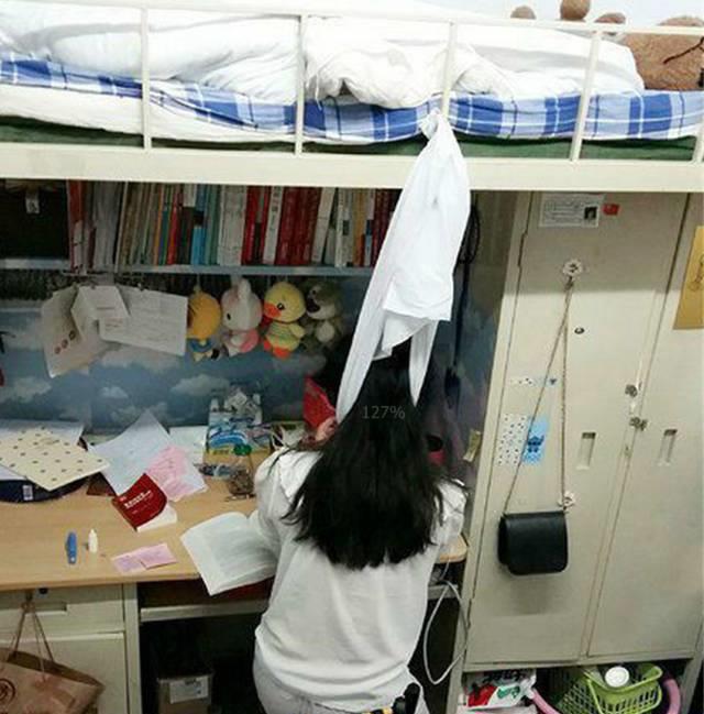 搞笑圖片幽默段子笑話：大哥你的前輪和后輪差距也太大了吧(圖3)