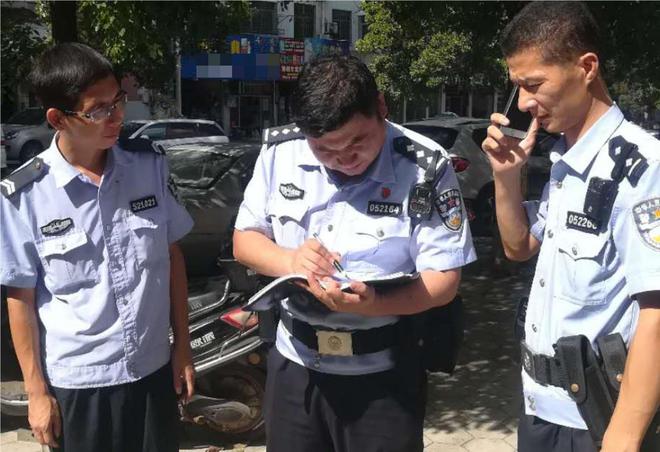 貴州男子講了個笑話把鄰居“活活笑死”被捕警察：涉嫌過失殺人(圖11)