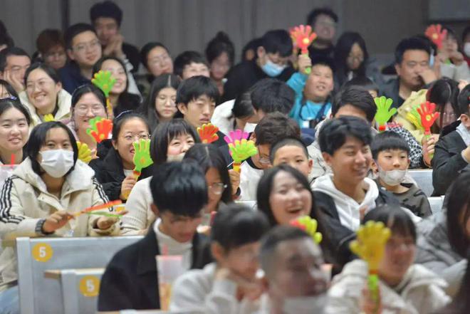 唐山路南：有梗有料開懷大笑！小南脫口秀11月海選圓滿舉辦！