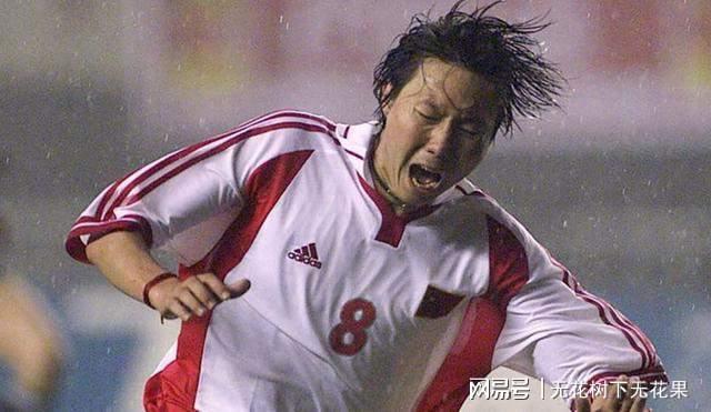 足壇東北王李鐵父母是高知青年時期當球霸隊友因他受傷退役(圖6)