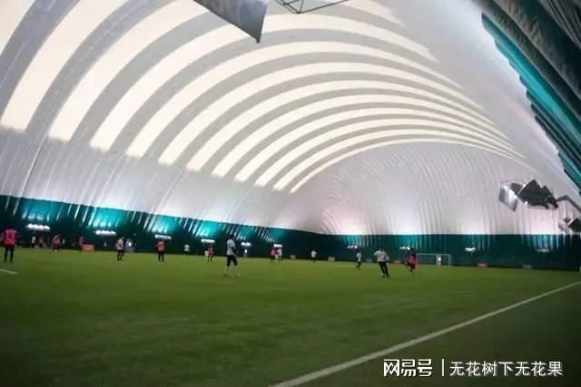 足壇東北王李鐵父母是高知青年時期當球霸隊友因他受傷退役(圖8)