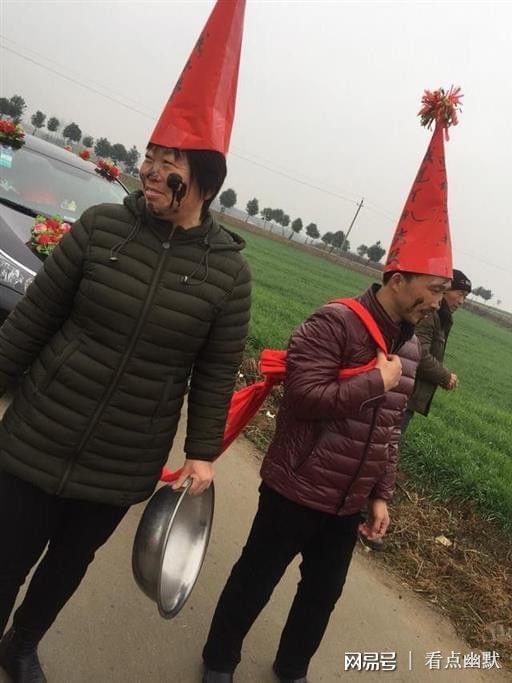 九游娛樂NineGame：冷笑話大全：虎妹要求挺高的看來不少兄弟被刷下來吧(圖2)