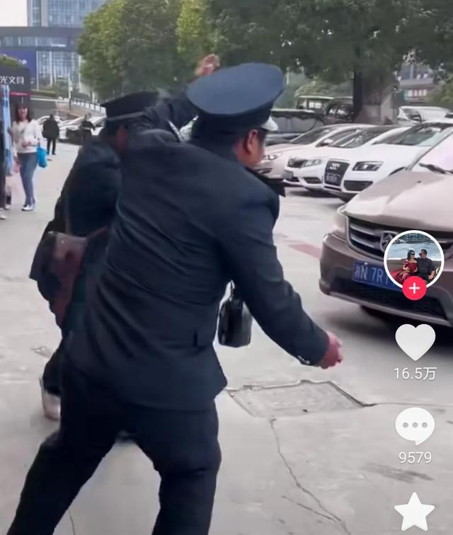 憂郁男神火了！一場pk賺幾十萬娶21歲女大學(xué)生與勝仔pk引關(guān)注(圖9)