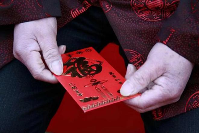 九游娛樂：給“壓歲錢”其實(shí)也有講究除夕給和初一給區(qū)別很大別鬧出笑話(圖7)