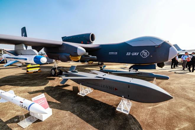 九游娛樂NineGame：俄軍祖傳飛機被炸毀轟20被指責已經過時中國從來不會做選擇？(圖5)
